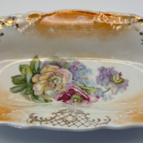 Floral Porcelain Dish with Gold Accents - Picture 2 of 6